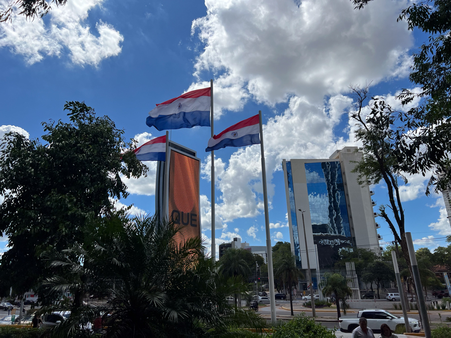 Flags waving a Paseo Mall