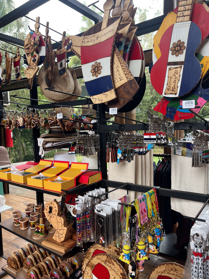 Gifts to buy of Paraguay