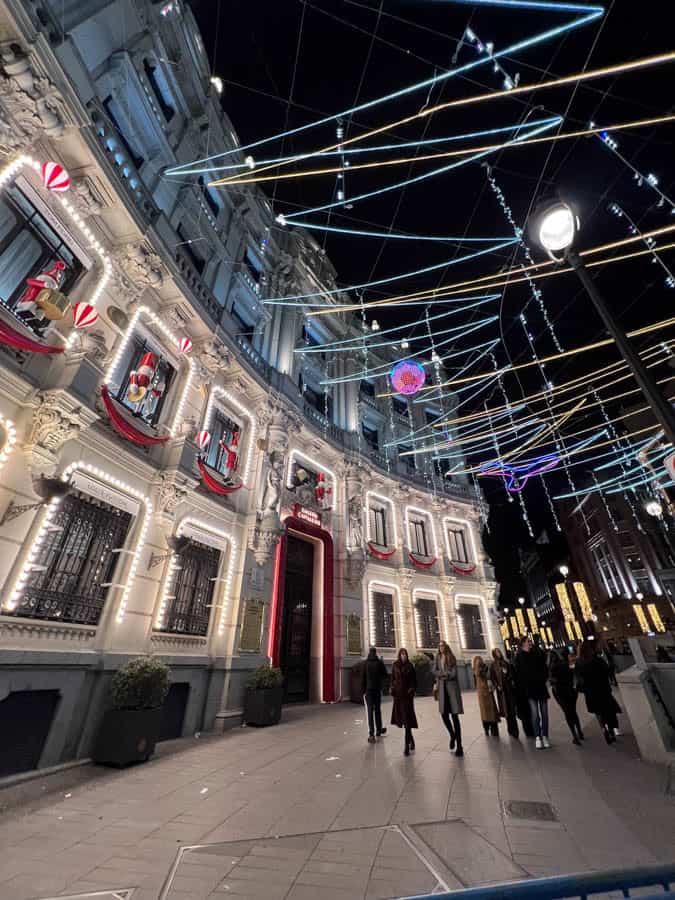 Exploring the streets of Madrid at Christmas time 
